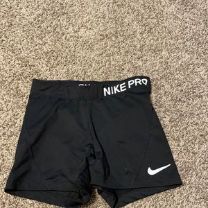 black nike pro